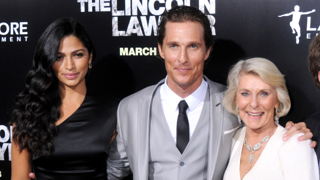 Camila Alves passou por 'testes' da sogra para casar com McConaughey