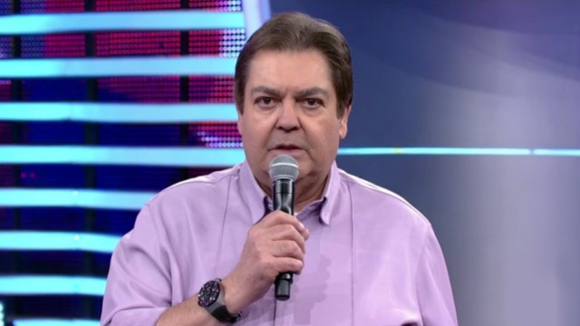 Faustão pede orações e diz que passará por cirurgia: 'Rezem por mim'