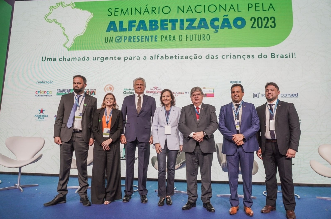 Avanço da Educação goiana é destaque em Seminário Nacional pela Alfabetização