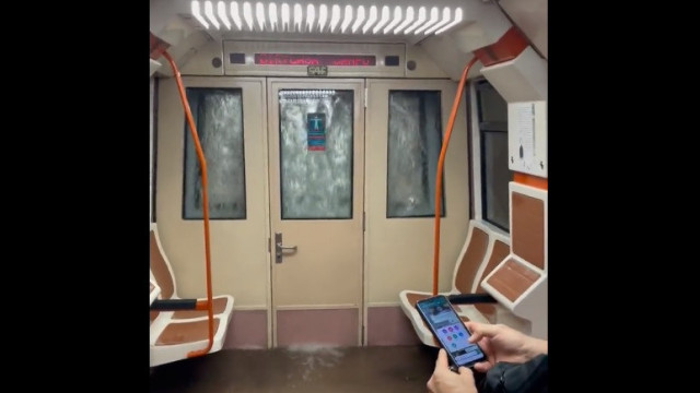 Chuvas 'inundam' metro de Madrid; veja as imagens impressionantes!