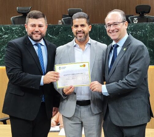 Presidente da ACIVAL recebe Certificado de Honra ao Mérito pela Assembleia Legislativa do Estado de Goiás (Alego)