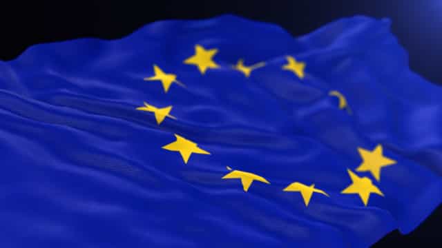 Comissário para a UE defende teto de 3% para déficit fiscal na região