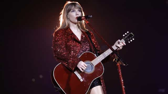 Taylor Swift exige garrafas de vinho e sorvete em camarim de shows na Argentina