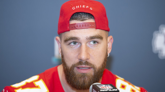 Travis Kelce diz que tentou se aproximar de Taylor Swift há quatro meses