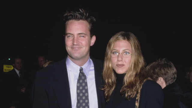 Jennifer Aniston fala pela primeira vez dos últimos dias de Matthew Perry