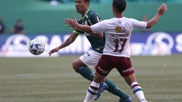 Palmeiras bate o Fluminense e fica muito perto do título brasileiro na última rodada