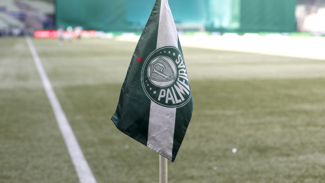 Allianz Parque começa a trocar gramado após reclamações do Palmeiras