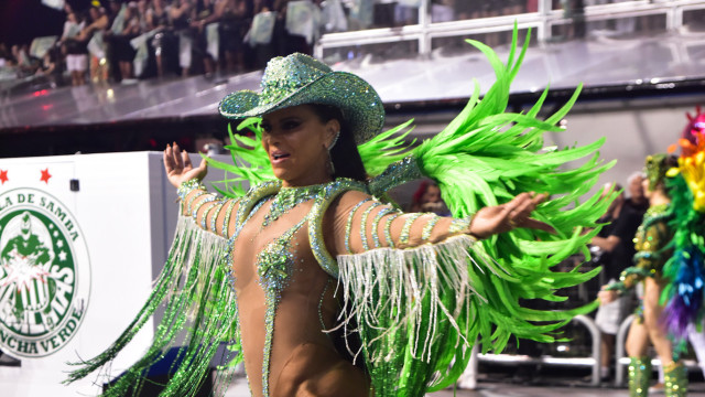 Mancha Verde, Rosas de Ouro e Dragões da Real são destaques na 1ª noite de Carnaval em SP