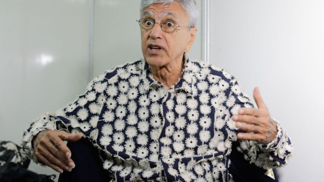 Aos 81 anos, Caetano Veloso posta video treinando na academia; veja