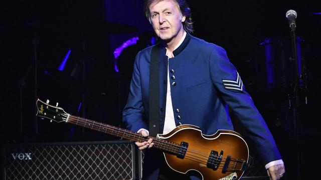 História Hoje: Paul McCartney entra para o Hall da Fama do Rock