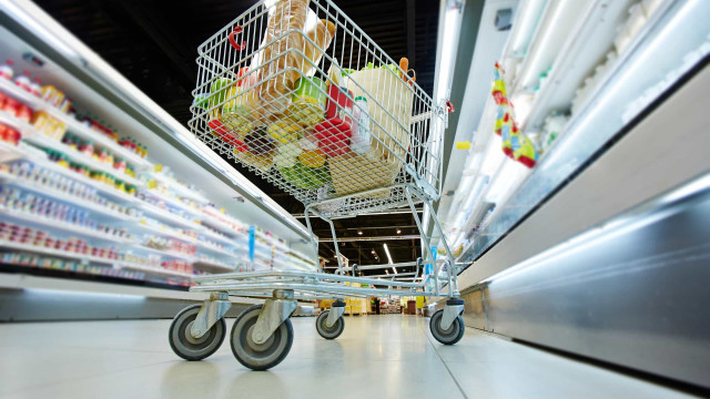 Supermercados propõem itens saudáveis para cesta básica isenta: ‘Não é cesta mínima’