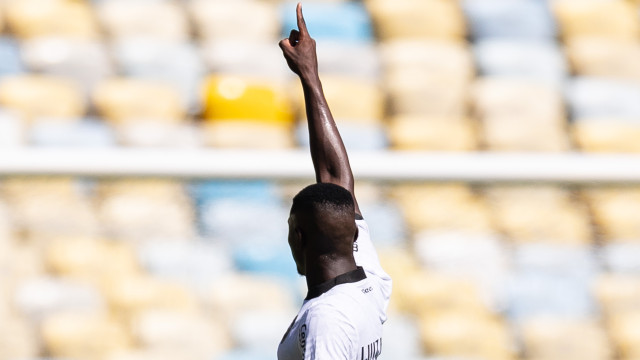 Botafogo vence com gol de ‘Pantera Negra’, e Fla tem 3º jogo sem vitória