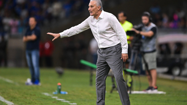 Tite já ouve cornetas soarem no Flamengo e clássico vira jogo de risco