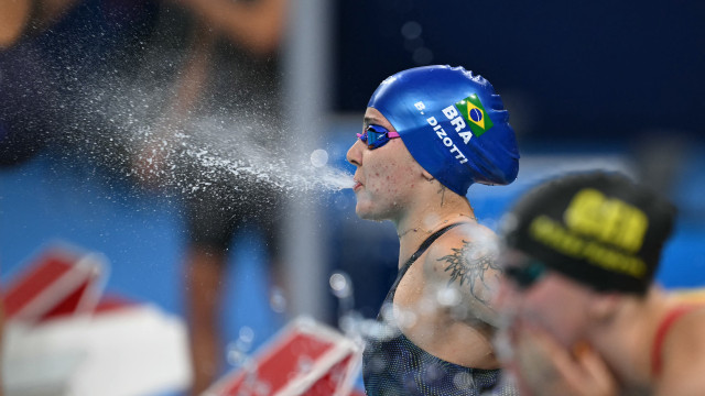 Beatriz Dizotti vai à final dos 1.500m livre e Guilherme Caribé avança à semi nos 100m livre