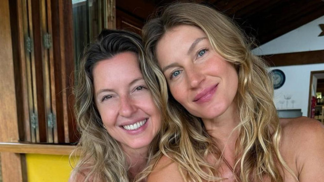 Gisele Bündchen comemora aniversário de 44 anos com irmã gêmea