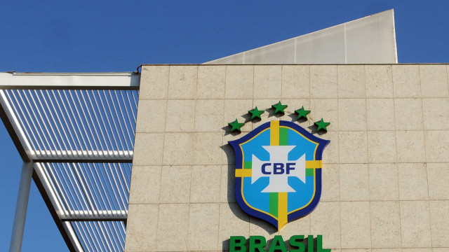 CBF decreta minuto de silêncio a Silvio Santos no Brasileirão; clubes prestam homenagens