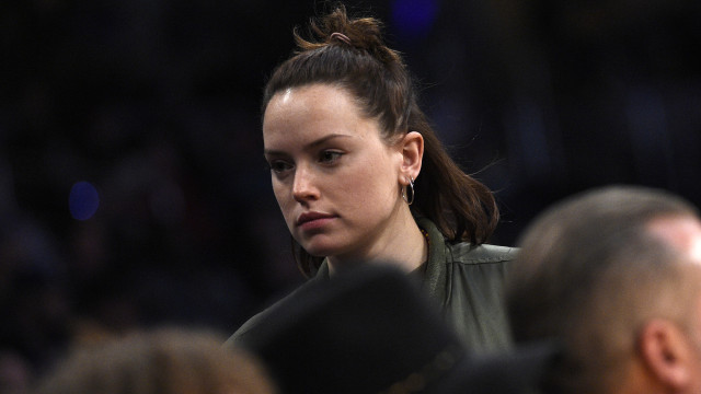 Daisy Ridley diz ter sido diagnosticada com doença autoimune