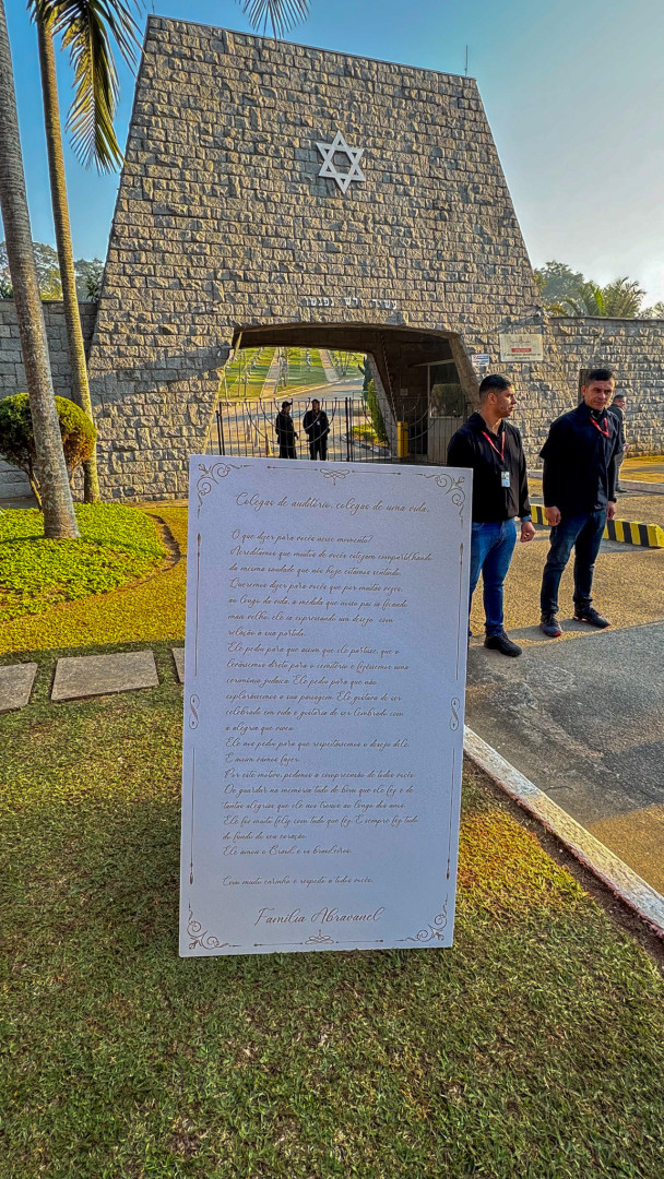 Família de Silvio Santos deixa carta aberta aos fãs em despedida