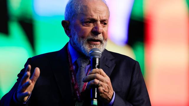 Lula lamenta morte de Delfim Netto, fala em legado e diz que economista era referência