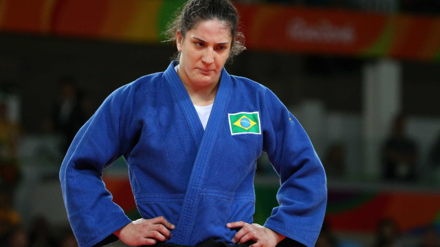 Medalhista olímpica, Mayra Aguiar é eliminada na estreia de Paris 2024