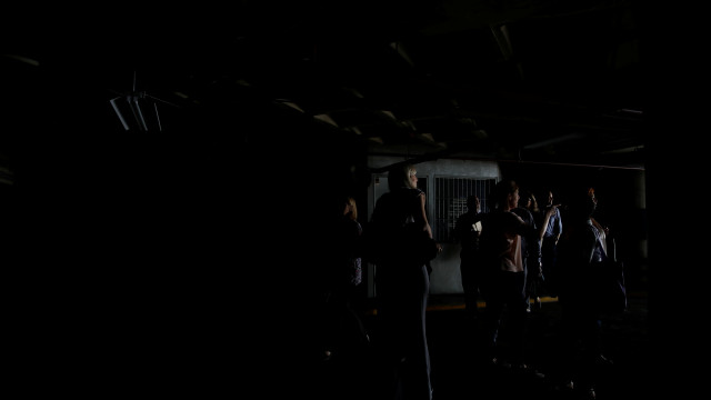 Queda de linha de transmissão provoca apagão no Acre e em Rondônia