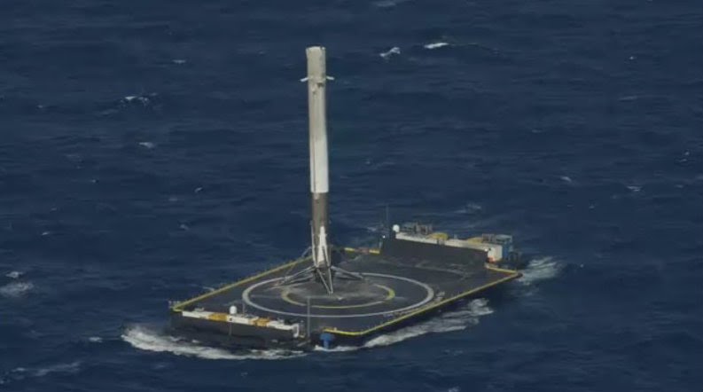 SpaceX: foguete que levou satélites ao espaço tomba e explode ao tentar pousar; veja vídeo