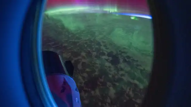 Astronauta volta a encantar com imagens de auroras vistas do Espaço