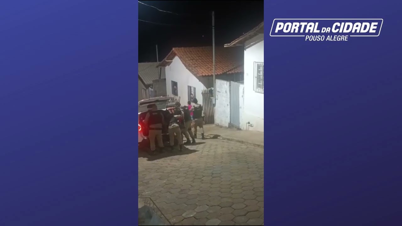 Policial é flagrado chutando barriga de mulher grávida durante em MG