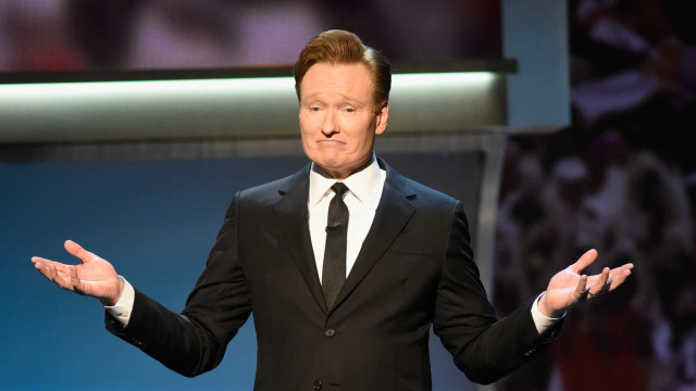 Comediante Conan O'Brien vai apresentar a cerimônia do Oscar em 2025