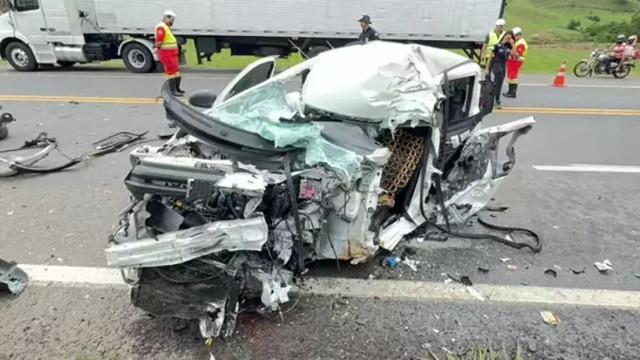 Mulher morre em acidente a caminho de conhecer o neto recém-nascido