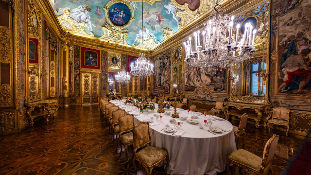 Luxo ou Decadência Revelando a Verdade sobre os Palácios da Realeza