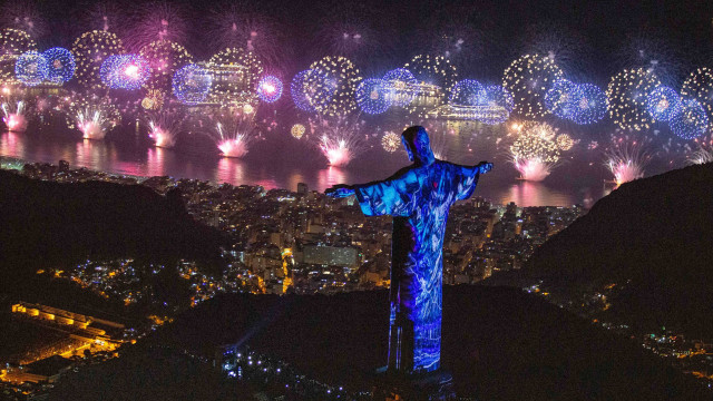 Réveillon de Copacabana receberá seis navios de cruzeiro e 300 barcos