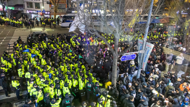 Sindicatos anunciam greve na Coreia do Sul após lei marcial e recuo do presidente