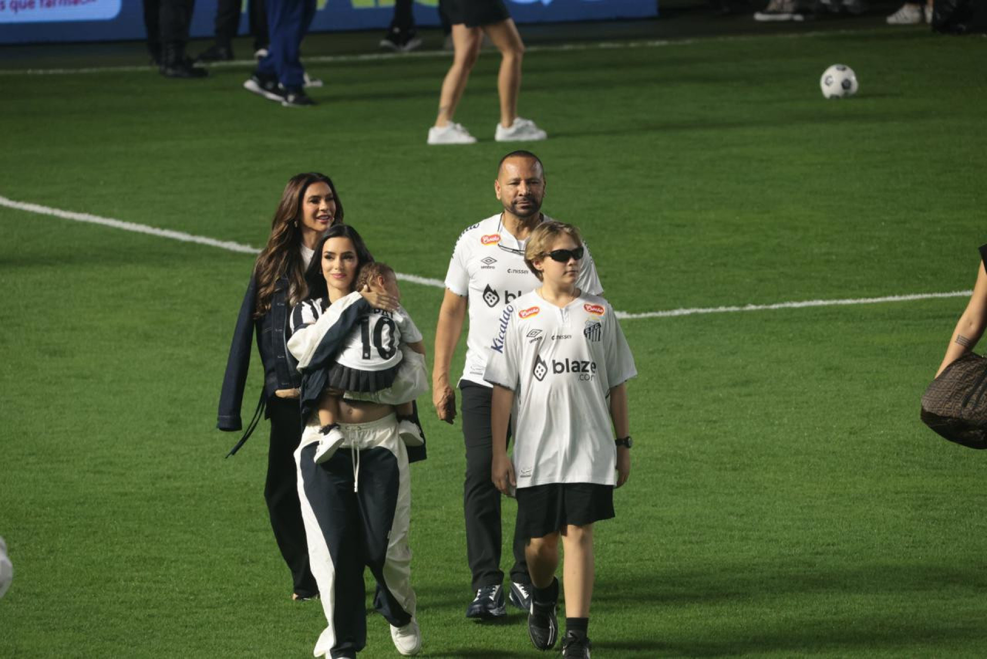 Destroços são tirados de rio e 41 corpos resgatados após queda de avião nos EUA