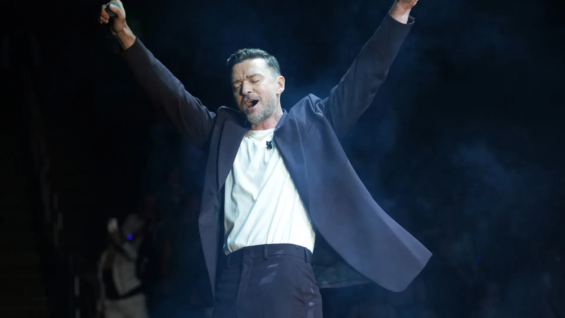 Justin Timberlake faz 44 anos; relembre os melhores looks do cantor