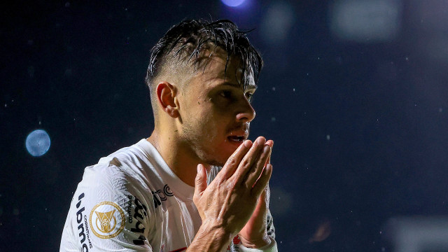 Romero renova com o Corinthians até o fim do ano: ‘Ano de muitos desafios’