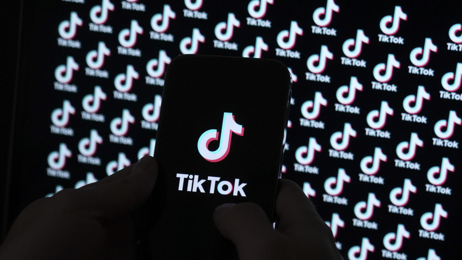 TikTok pode encerrar operações nos EUA já neste domingo; entenda