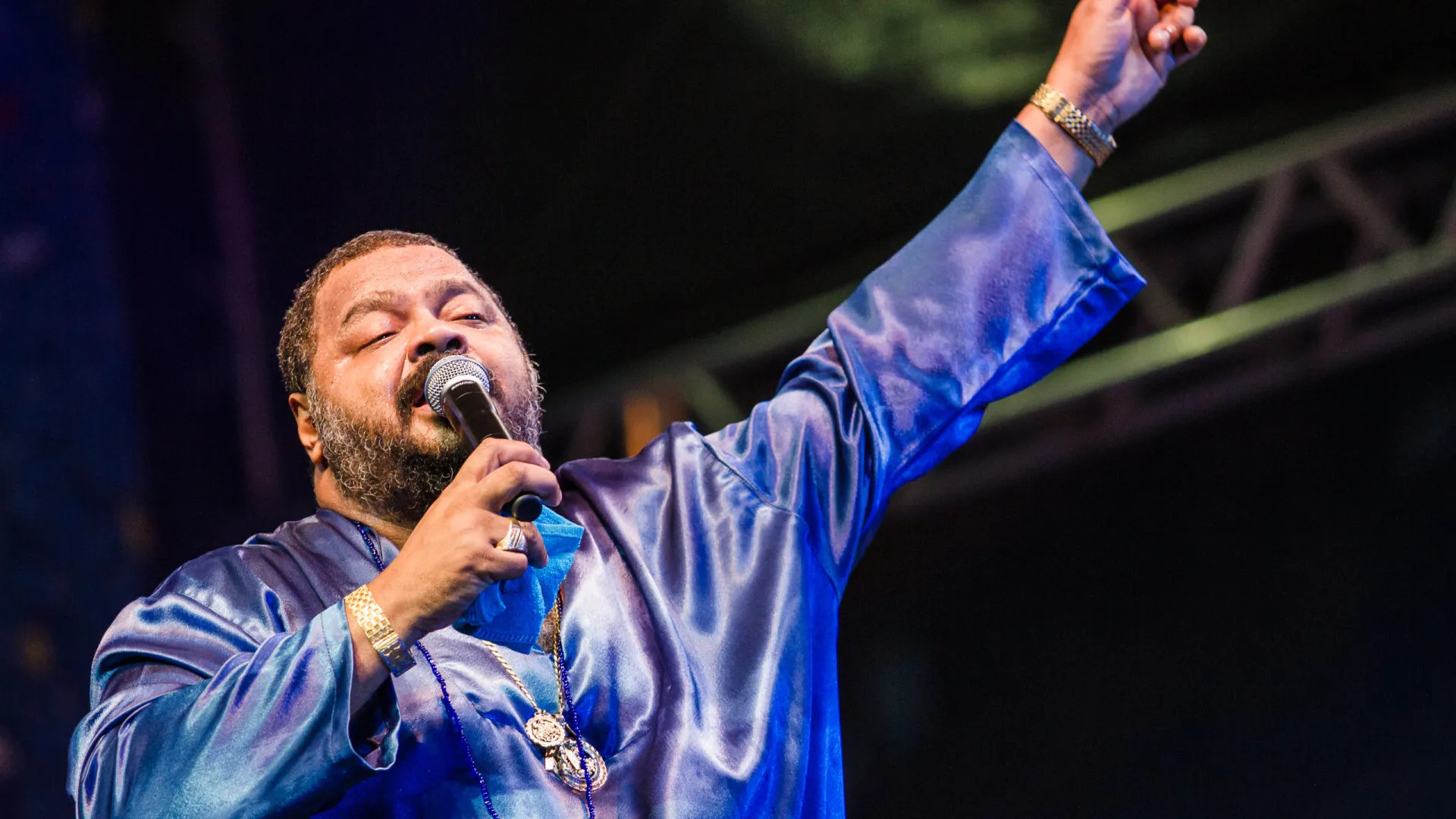 Cantor Arlindo Cruz é internado em CTI no Rio de Janeiro