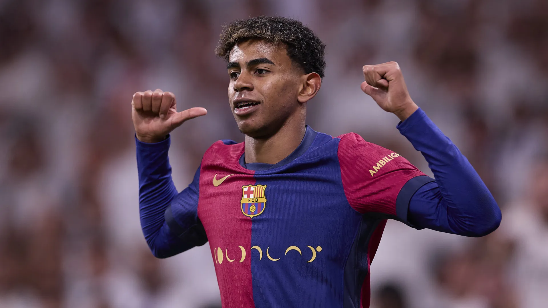 Em jogo de golaços, Barcelona busca empate com a Inter e deixa disputa aberta