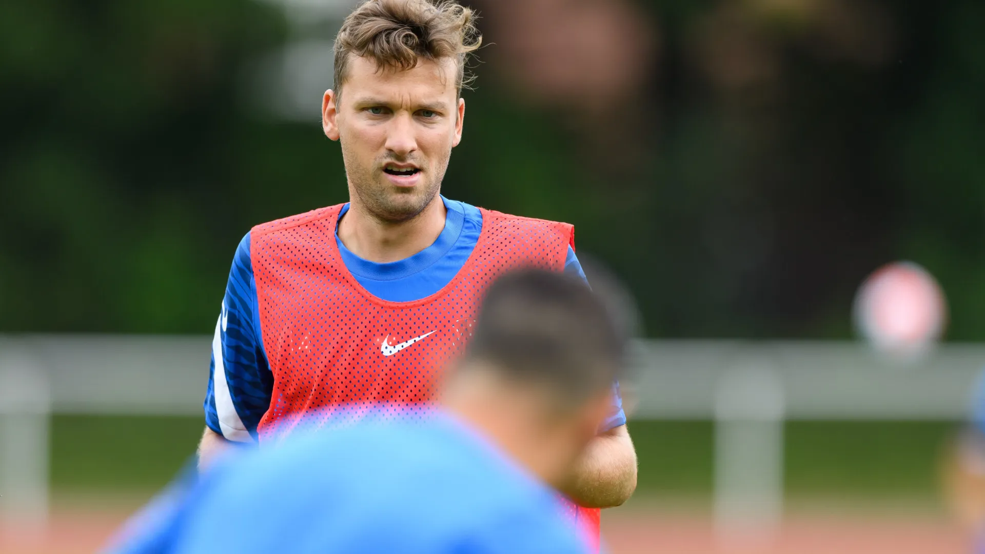 Ex-jogador alemão luta contra leucemia pela segunda vez em ano e meio