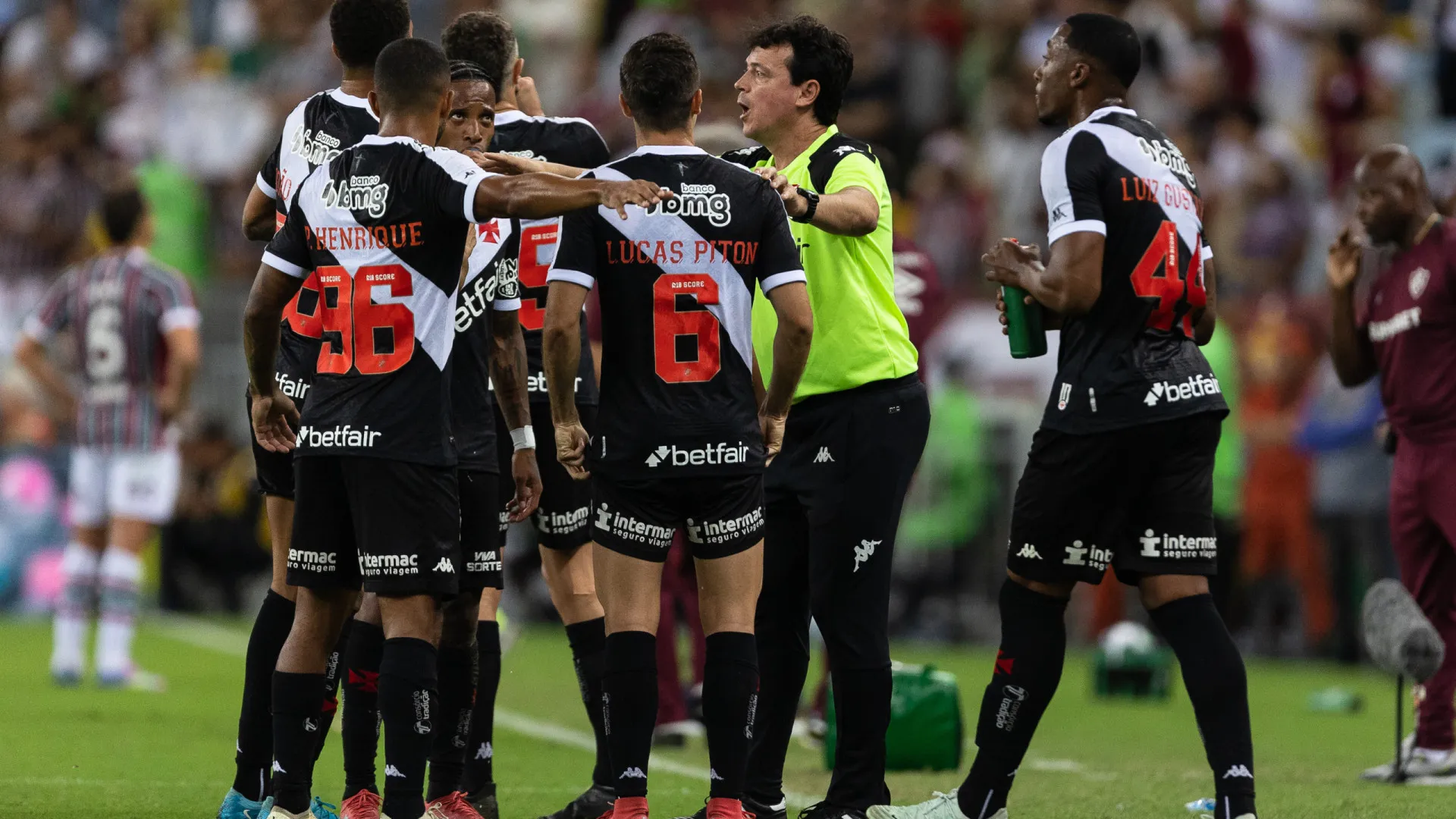 Botafogo lidera uso de jovens na Série A e contrasta com rivais do Rio