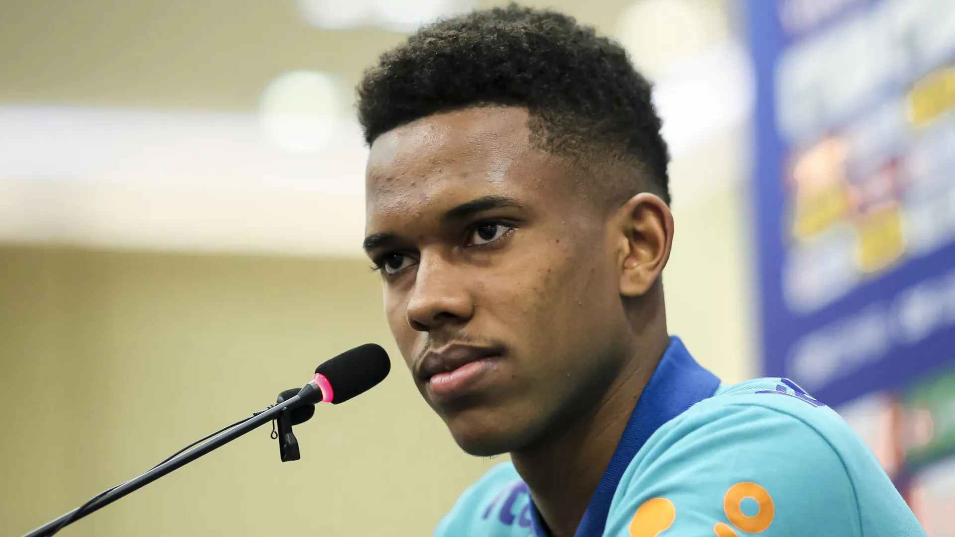 Estêvão projeta duelo contra Messi