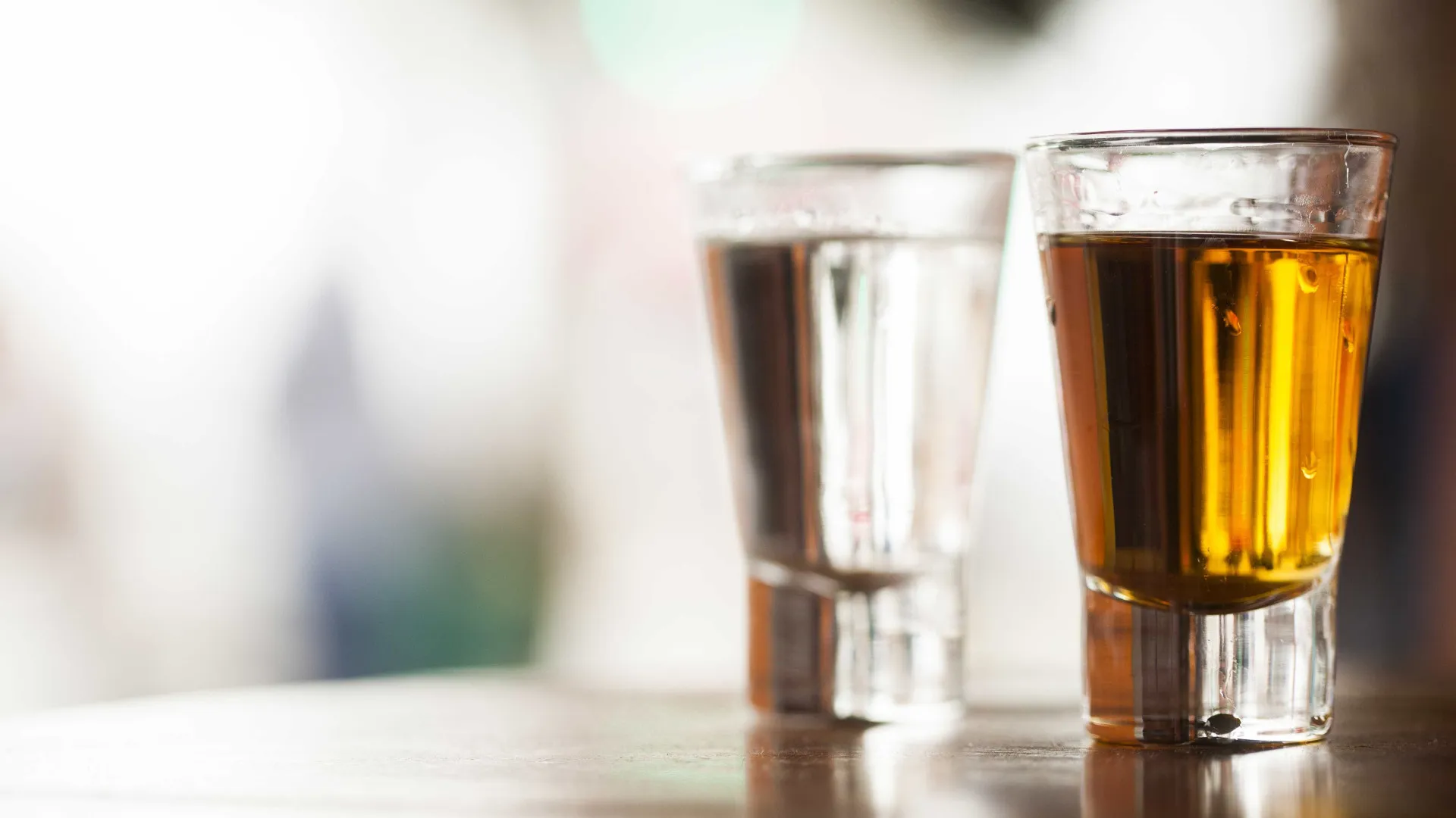 Produção de cachaça tem crescido, mas setor lamenta preconceito