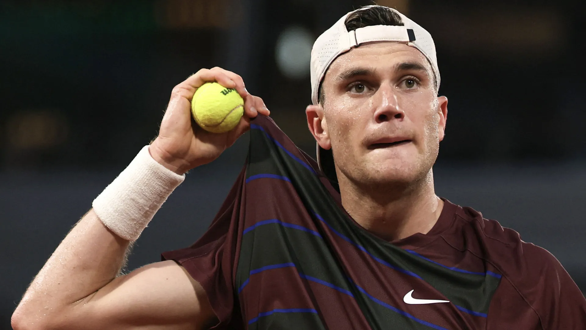 Rival deste sábado em Roland Garros, número 5 do mundo brinca com gritos de ‘João Fonseca’