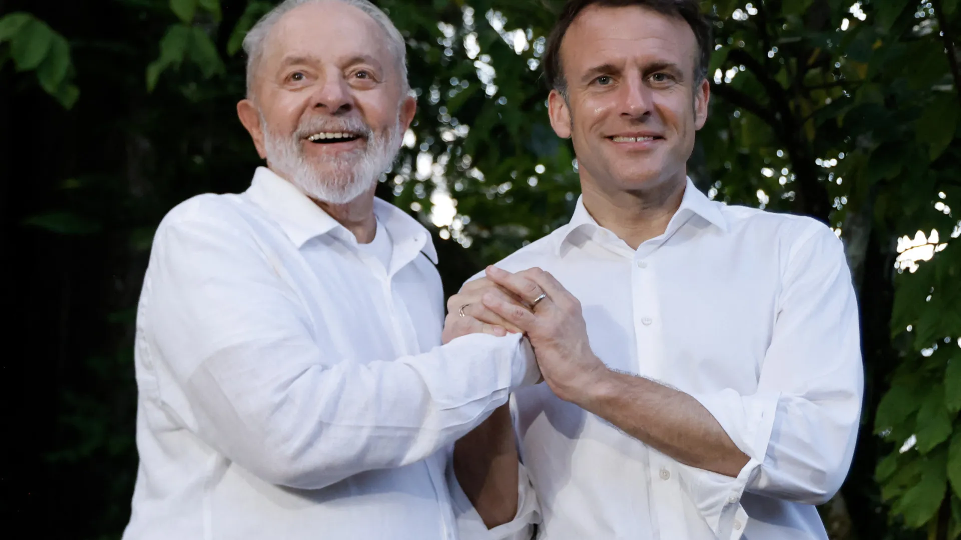 Celebrado por prefeita, Lula inaugura ‘floresta urbana’ em Paris