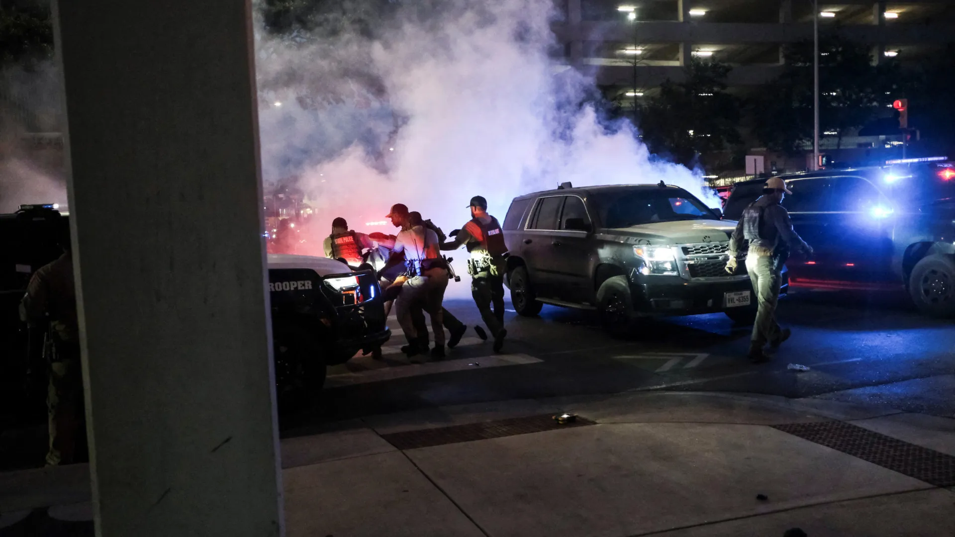 Da “rebelião” ao reforço “ilegal” da Guarda; entenda o que se passa em LA