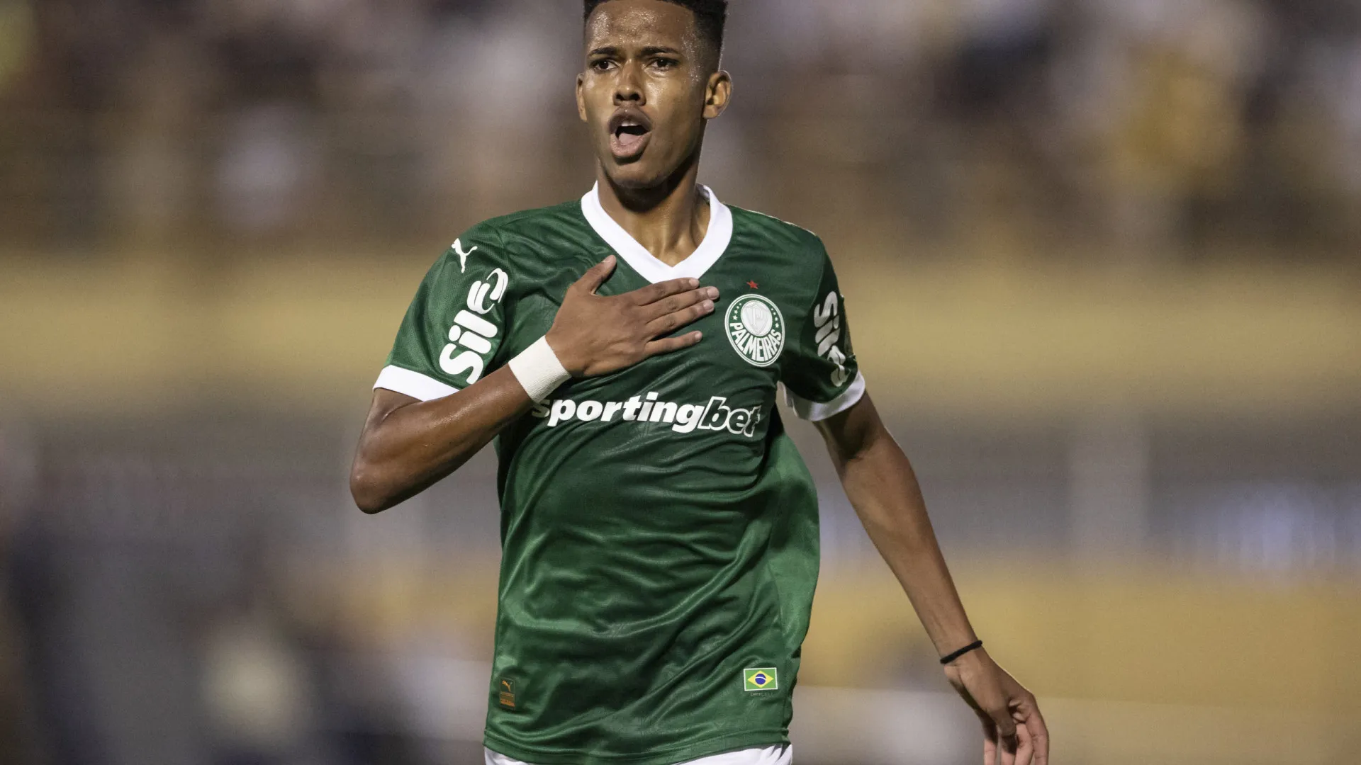 Estêvão detalha encontro com Messi no Mundial de Clubes