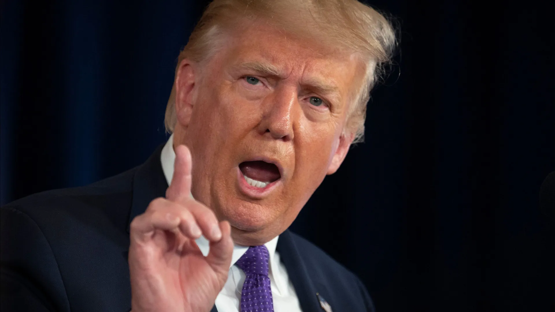 Trump chega a reunião do G7 envolvido em disputas com aliados dos EUA