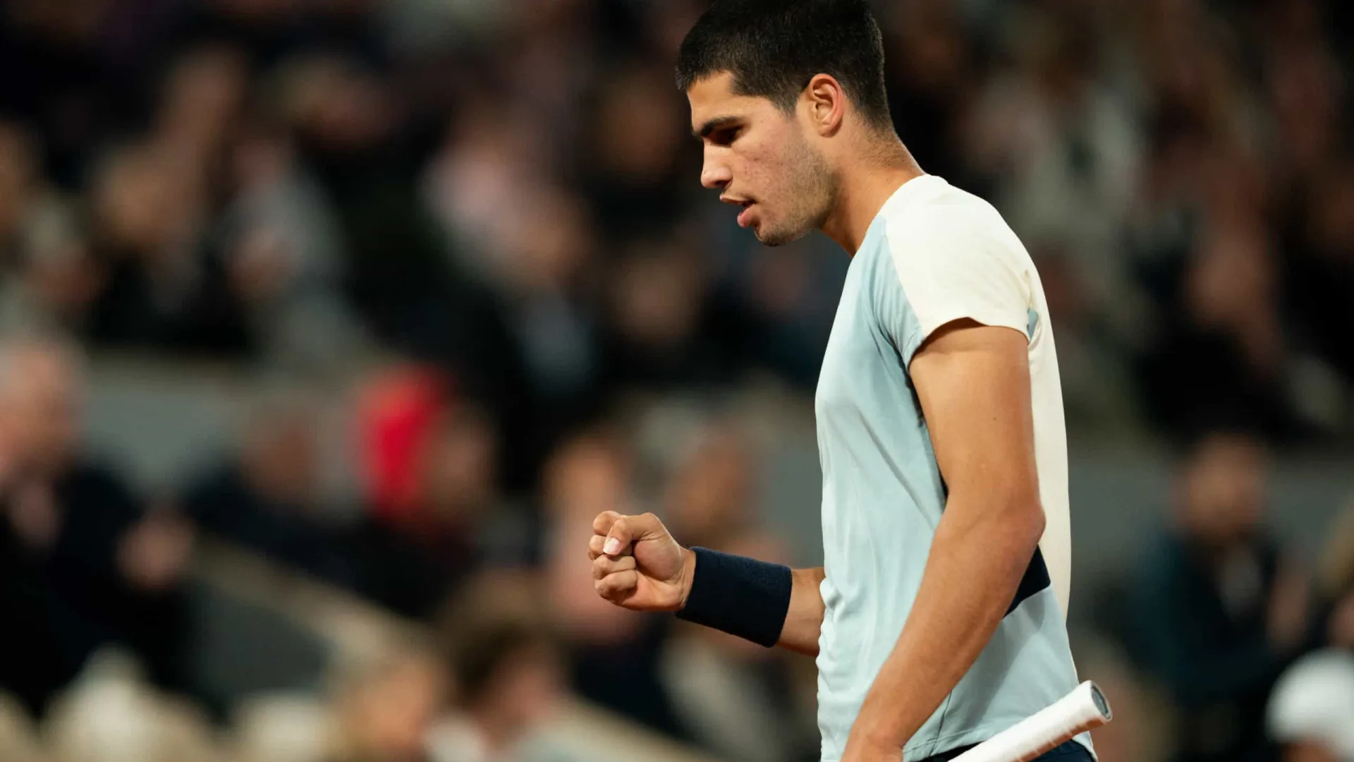 Alcaraz não dá chances a Norrie e volta à semi em Wimbledon