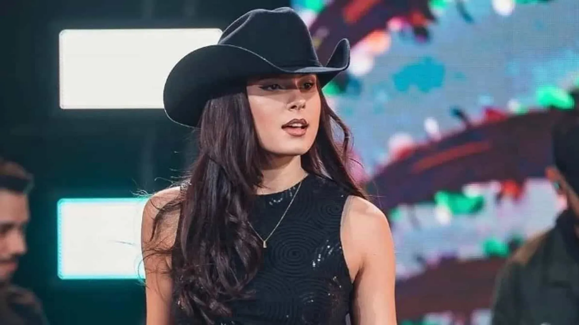 Ana Castela se pronuncia sobre rumores de romance com Zé Felipe